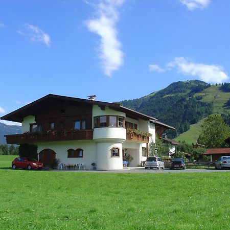 Ferienhaus Resi & Obermoser Kössen Buitenkant foto