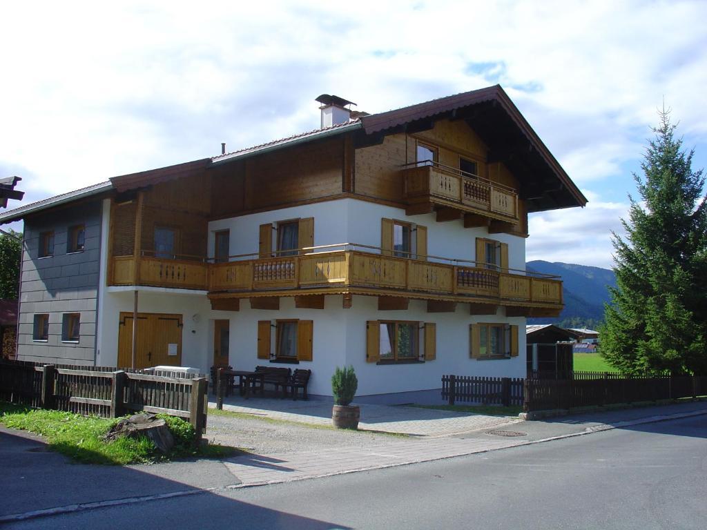 Ferienhaus Resi & Obermoser Kössen Kamer foto
